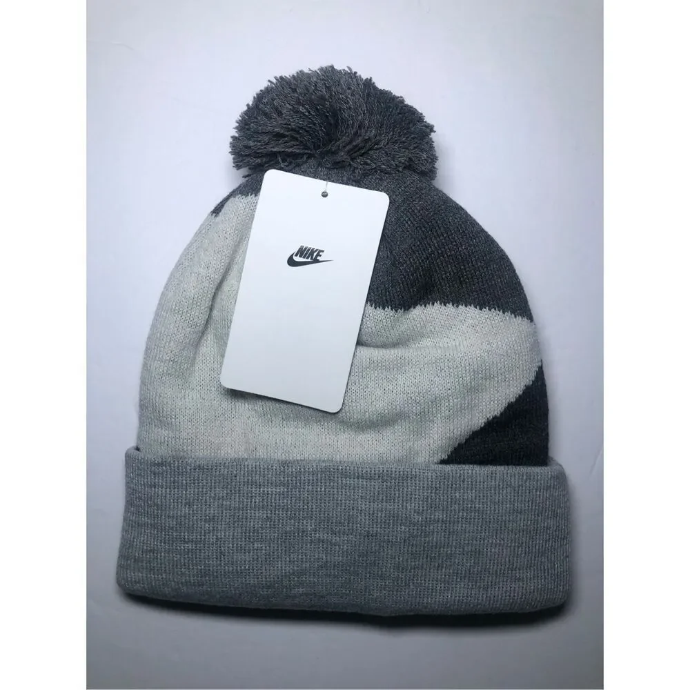 Nike Youth Beanie and Gloves set